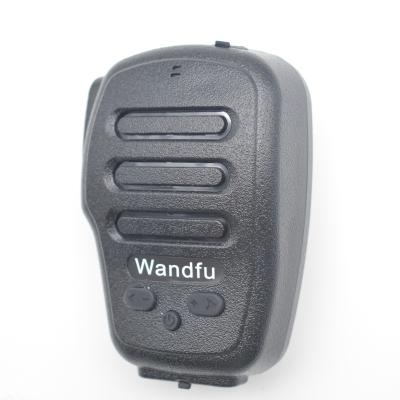 China Factory Direct Sales Wireless Two Way Radio Earphone Factory PTTs Handheld Remote Speaker Mic For Radio for sale