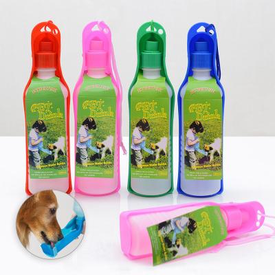 China Durable Dog Water Bottle Plastic Portable Water Bottle Pets Outdoor Travel Leakageproof Drinking Water Driver Pet Supplies for sale