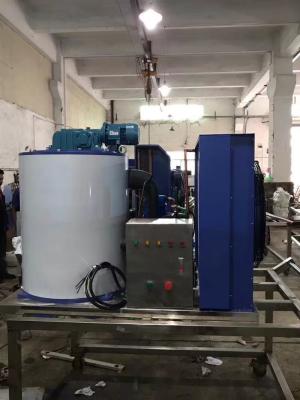 Chine Réfrigérant commercial de la machine à glace R404/R22 de flocon pour le refroidissement concret à vendre