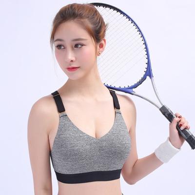 China Breathable Customizable Private Logo Comfortable Sustainable Sexy Halter Sports Bra For Women for sale