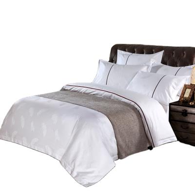 China Disposable White Jacquard Hotel 4pcs 300TC Bed Linen 100% Cotton Bedding Set King Size Sheets for sale