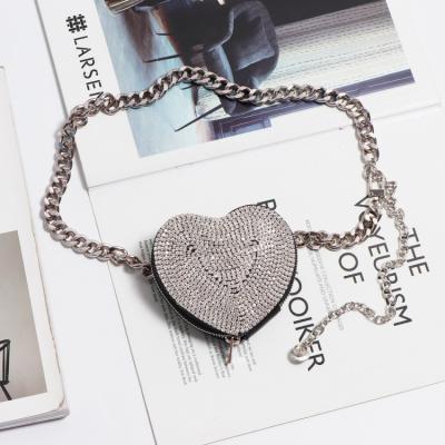 China 2021 New Fashion Women Luxury Diamond Heart Chain Diamond Bags Round Mini Shoulder Small Heart Shape Bag for sale