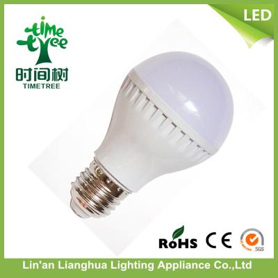 China Bombilla ahorro de energía de SMD 2835 A60 5W LED con la vivienda plástica/el tablero de aluminio del PWB en venta