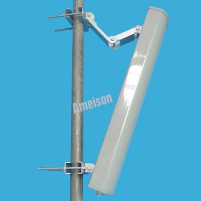 China 1710-2170MHz 2x14dBi Directional Panel Antenna wireless antenna 3g antenna for sale