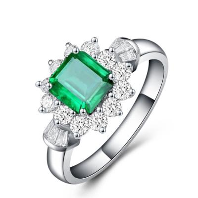 China Factory Direct Sale Vintage Jewelry Emerald Green Ring 7*7 Silver High Carbon Drill Rings for sale