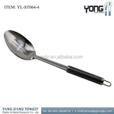 China Sustainable Stainless Steel Buffet Serving Slotted Spoon With Long Handle for sale