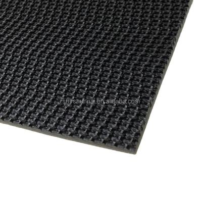 China OEM Green PVC Black Herringbone Non Slip Conveyor Belt For Bulk Material Transport SP22-76.30D for sale