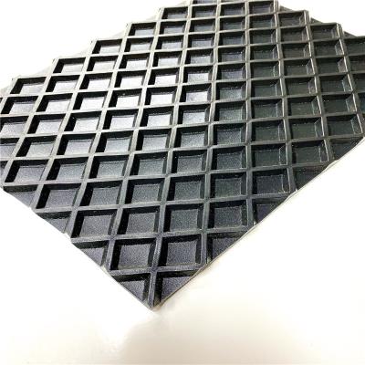 China SP32-36/13 Black Wedge Black Pattern PVC Diamond Shape PVC Conveyor Belt for sale