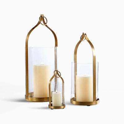 China ECO-frendly Gold Metal Lantern Candle Holder Centerpiece Decorative High Quality Candle Holder for sale