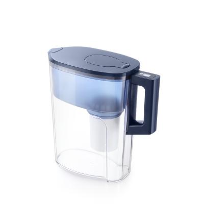 China Large-tasting drinking pitcher water jug ​​to removes chlorine with included water filter for sale