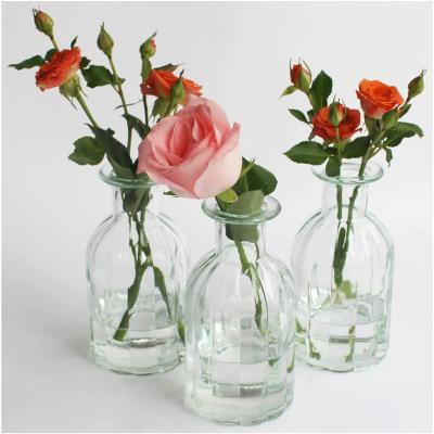 China Modern Design Contemporary Classic High Quality White Clear Glass Vases Home Decor Growing for sale