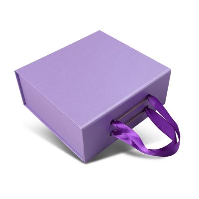 China Handmade Custom Folding Boxes With Ribbons Luxury Gift Boxes For Gift Packing Packaging Boxes For Gift for sale