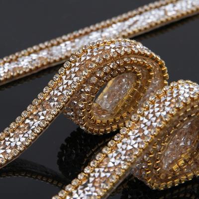 China Decorative Pointback Rhinestone Fabric Pattern Trimming Chain for sale