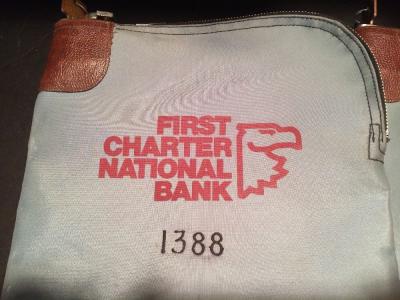 China 16oz Canvas White Zippered Bank Bags Embroider logo Fireproof for sale