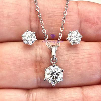 China Romantic Wholesale 18k White Gold Plated Necklace Pendant Necklace For Ladies for sale