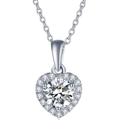 China Hypoallergenic Engagement Necklace 925 Sterling Silver Moissanite Necklace 18K White Gold D Vvs1 Romantic Stone Heart Moissanite Necklace for sale