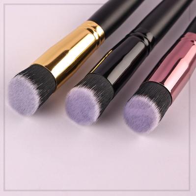 China Multifunctional Angular Blush Make Up Wooden Handle Cream Flat Liquid Brush Foundation Brush Cosmetic Tool In Stock for sale