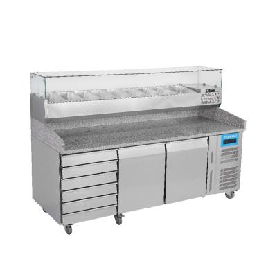 中国 High temperature vented style commercial kitchen 3 doors pizza prep table refrigerator for sale 販売のため