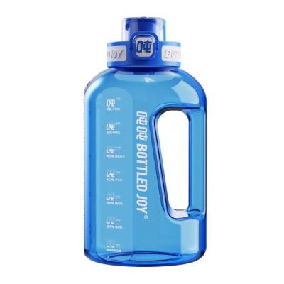 China Pet Water Bottle 2.5L Large Capacity Drinkable Water Bottle High Quality Sustainable Food Grade ABS Screw Lid Water Bottle for sale