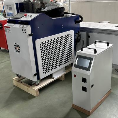 Κίνα 3000W Max Raycus Laser Power Welding 4 σε 1 χειροκίνητη μηχανή με τροφοδότημα δίδυμων καλωδίων προς πώληση