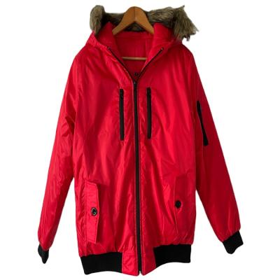 China Custom fabric waterproof heavy padding waterproof and coating vacuum jacket for men wintersports outdoor jackets for sale