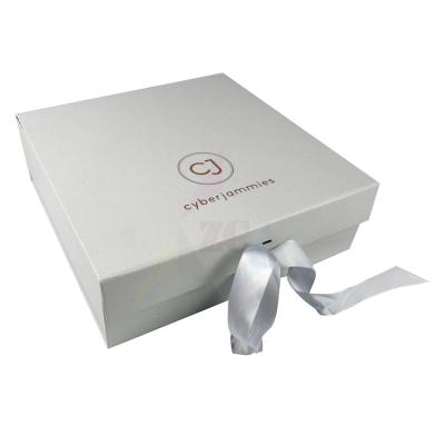 China Handmade Wholesale Custom Ribbon Closure White / Black Magnetic Gift Box With Foam Insert for sale