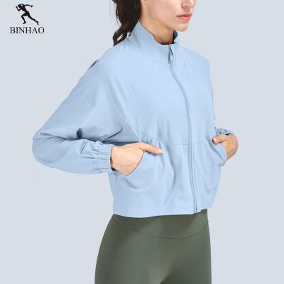 China Breathable Loose Gym Wear Cropped Jacket Stand Collar Sports Full Zipper Gym Training Sports Jacket Coat for sale