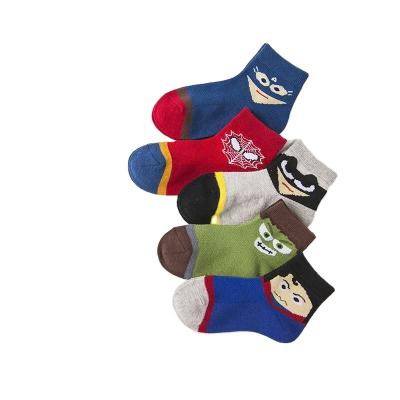 China Cartoon Superhero Sporty Socks for Kids Fashion Cotton Breathable Socks Comfortable Mid-Tube Socks for sale