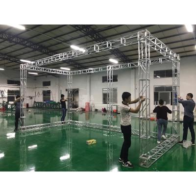 China Lightweight Foresight Aluminum Square Exhibition Pole Truss Display 200mm Truss for sale