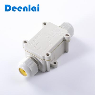 China PC 2 Way IP68 Outdoor Electronic Plastic White Terminal Waterproof Cable Junction Box With Cover for sale