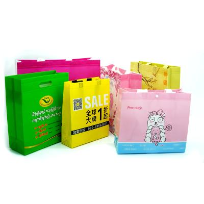 China Custom Matt Lamination Reusable Promotional Storage Matt Lamination Factory Sale Nonwoven Handbags for sale