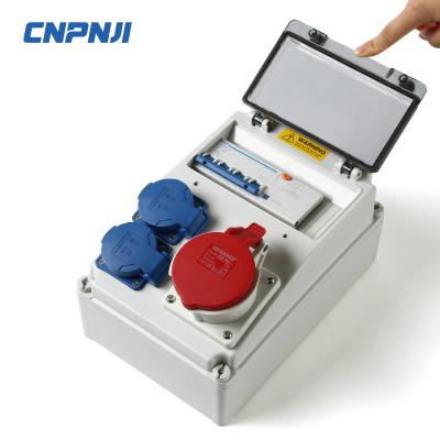 China Beautiful appearance and strong performance waterproof DC circuit breaker electrical distribution box for sale