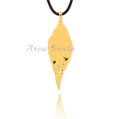 China Nature CLASSIC Leaf Pendant Necklace With Long Leather Rope Fashion Gift For Women Thin Leaf Necklace Jewelry for sale