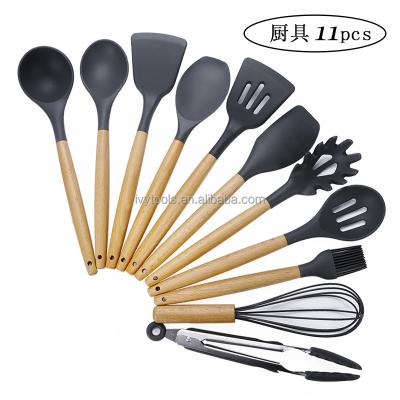 China Sustainable Factory Sale Custom Kitchen Silicone Baking Set Spatula With OAK Wood Handle for sale