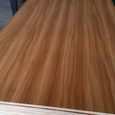 China MDF Plain / Moisture Proof Wood Veneer / PVC /HPL / UV / Melamine Laminated MDF for sale