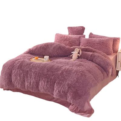 China Anti-Pull Luxury Plush Fluffy Bedding Set Warm Large Fluffy Blanket For Bed With Duvet Cover /Flat Sheet /Pillow for sale