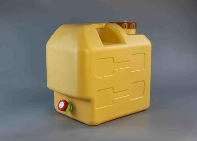 China Corrosion Resistance 30L Plastic Jerry Can For Food Industry for sale