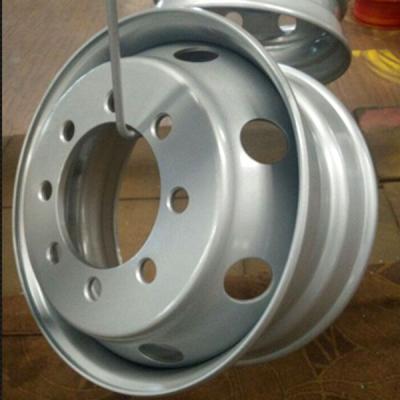 China Steel car rims 15 inch tubeless steel car wheels for sale