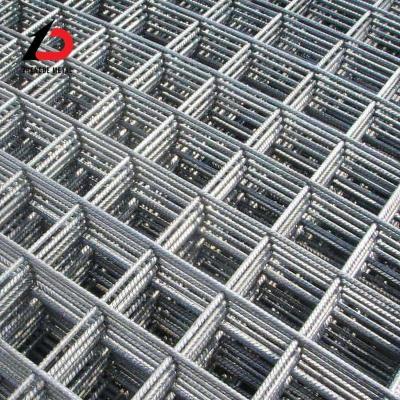 China Verwendet für Rasenflächen PVC-Beschichtung Metallgeschweißtes Netz 150mm x 150mm 200mm x 200mm 8mm 10mm zu verkaufen