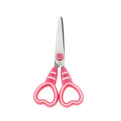 China Safety Kids Scissors Heart Hole Handle School Children Household Children Serving Scissors for sale