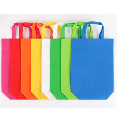 China Waterproof Multi Colors PP Turn-tie Eco Friendly Non Woven Fabric For Bag Making for sale