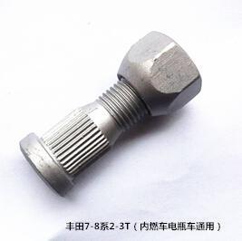 China 2-3 Ton steering hub screwToyota Forklift Parts / Hub bolt /  hub nut for sale