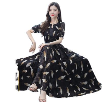 China Summer Elegant Women's Anti-Static Shorts Sheathed Beach French Floral Print Female Vacation Plus Size Long Dresses for sale