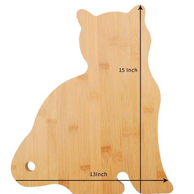 China Tabla de corte en forma de gato de bambú sostenible Tabla de servicio de madera Tabla de corte de cocina 38.2*33.1*1.6cm en venta