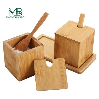 China Directamente de la caja de especias de sal de bambú natural completa 17x7.1x8.2cm con cuchara de tapa y bandeja en venta