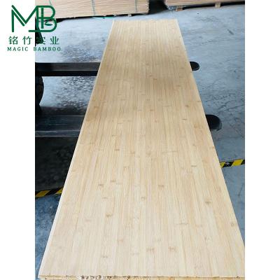 China Madera contrachapada de bambú de grano plano de 3 mm de espesor fuerte para pisos en venta