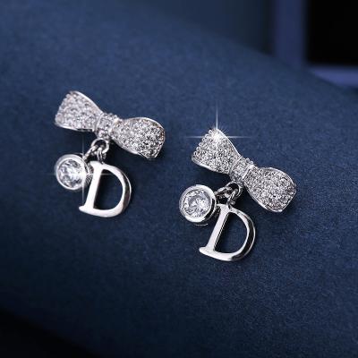 China Fashion Creative Geometric Diamond Letter D Designer Stud CLASSIC Fast Shipping Stylish Shinning Earrings for sale