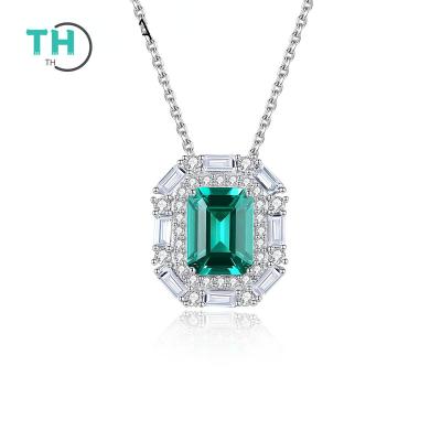 China Vintage Romantic Design Pendant 925 Sterling Silver Female Green Square Diamond Necklace Luxury Banquet for sale