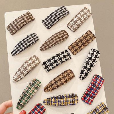 China Side-edge Plaid Broken Hair Clip Geometry Hair Clip Vintage Hair Cloth Knitting Hair Clips For Women for sale