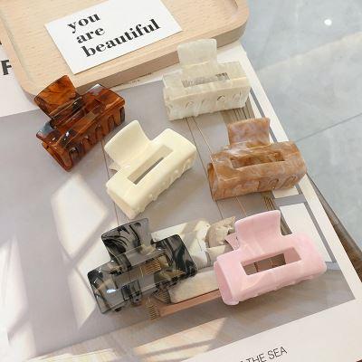 China Fashion 4.1 Inch Size Quality Big Scale Acrylic Cellulose Acetate Hair Claw Clips For Women for sale